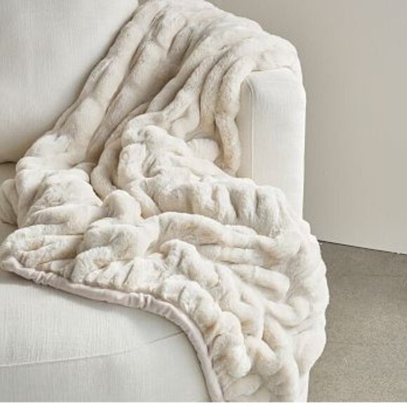 Pottery Barn Other - Pottery Barn Faux Fur Ruched Throw Blanket. 50X60
